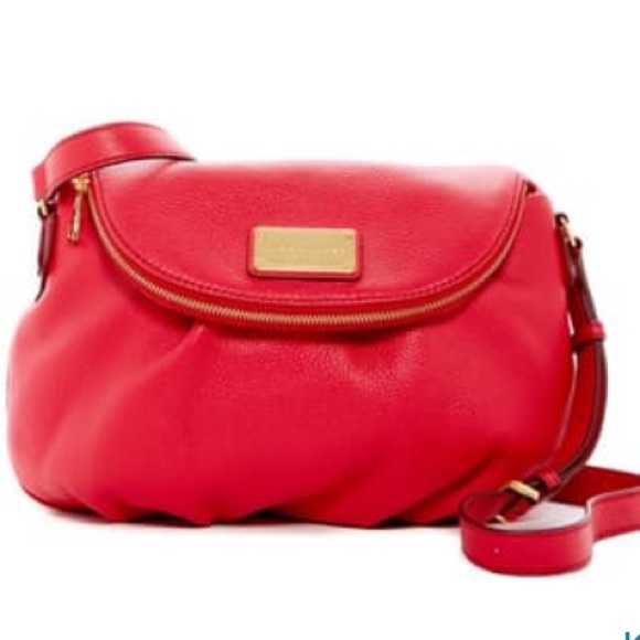 Marc Jacobs Handbags - Marc Jacobs Classic Leather Messenger Bag …